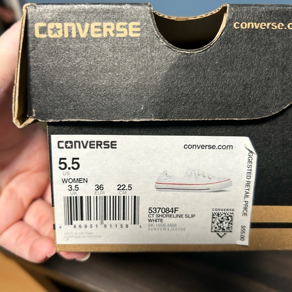 Converse like new! - Picture 2 of 5